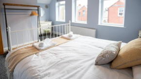 Lovely Coach House with Free Parking